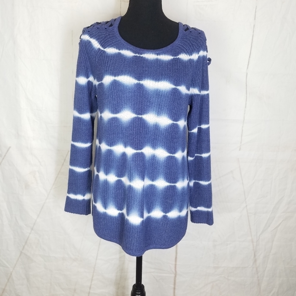 Braeve blue white sweater